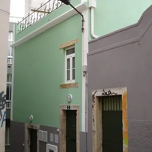https://apartamento-sapato.hotels-lisbon-portugal.com